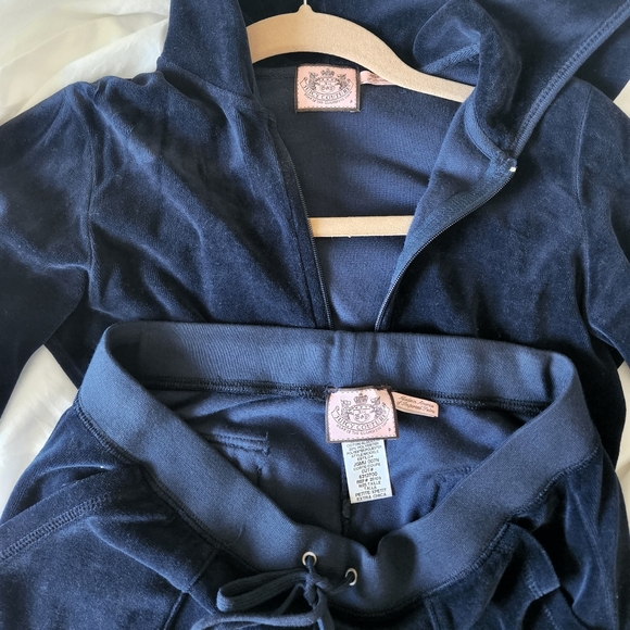 Juicy couture velour vintage navy set - Picture 13 of 15